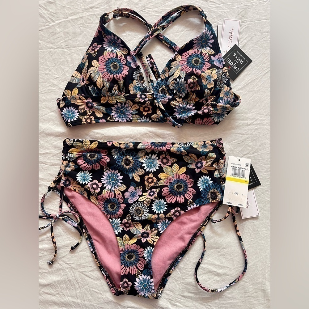 Salt & Cove Two piece bikini - Picture 3 of 7